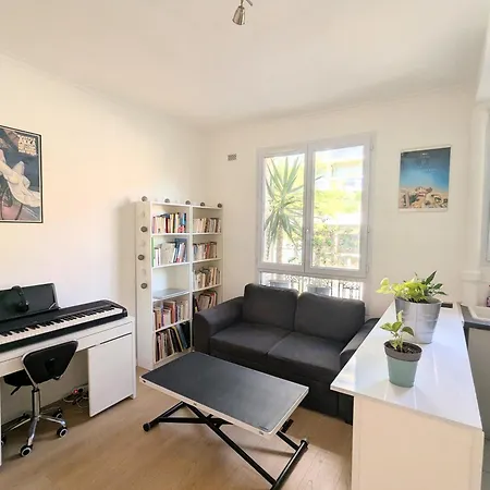 Renovated Apartment, Spacious And Well Located باريس