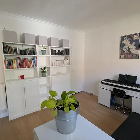 Renovated Apartment, Spacious And Well Located * Paris